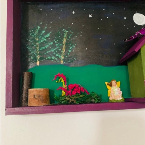 Gothic Wooden Birdhouse - Picture 2 of 7